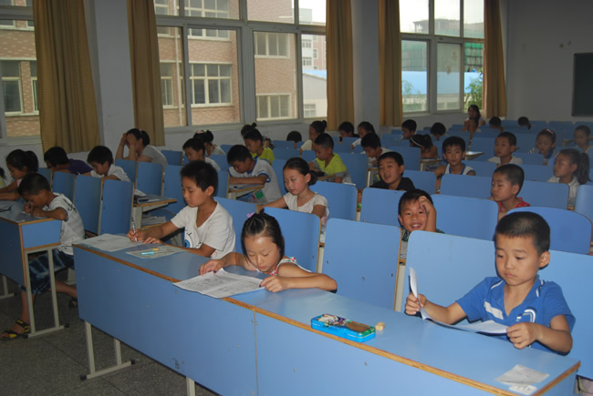 洛阳东方外国语学校第二批测试现场