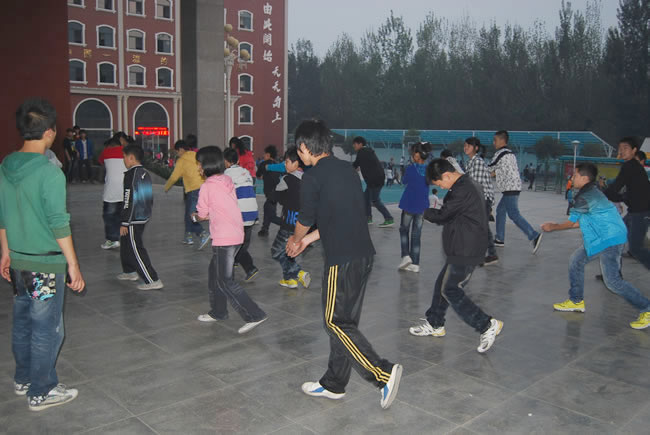 洛阳东方外国语学校,街舞