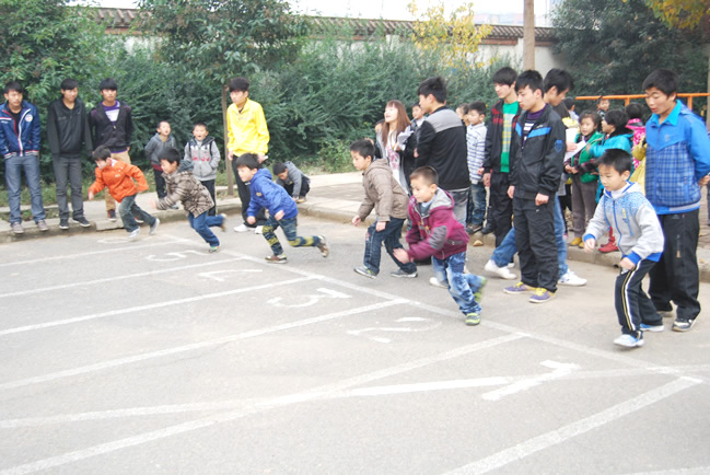 达标运动会50M往返跑