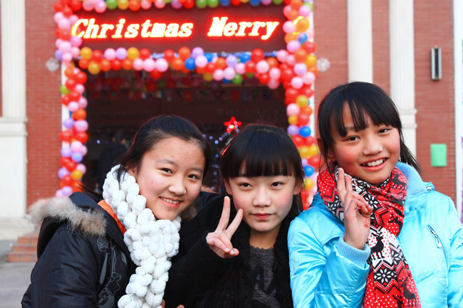 洛阳东方外国语学校圣诞节