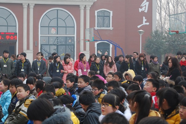 洛阳东方外国语学校2012春季开学典礼