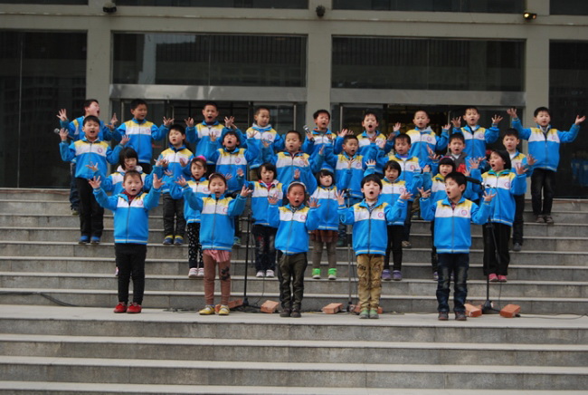 洛阳东方外国语学校 英文歌曲比赛