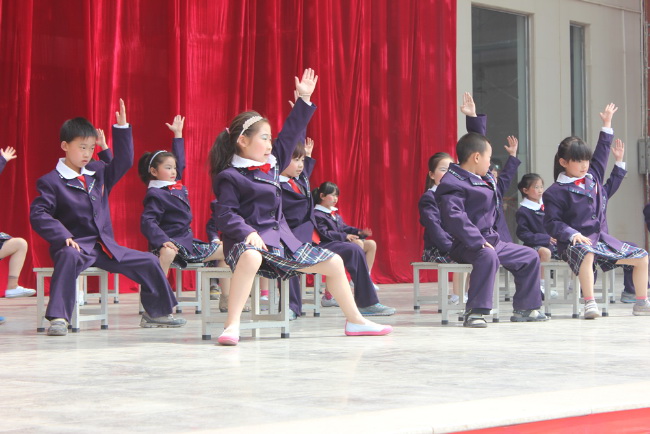 洛阳东方外国语学校开放日文艺演出