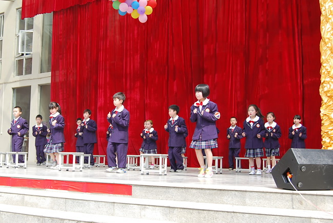 洛阳东方外国语学校开放日文艺演出