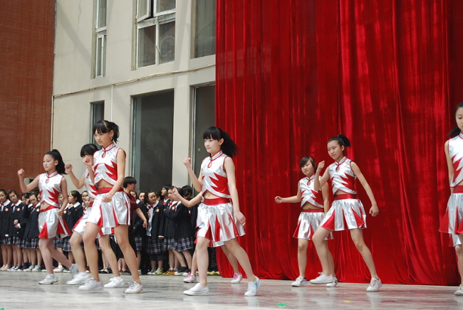 洛阳东方外国语学校开放日文艺演出