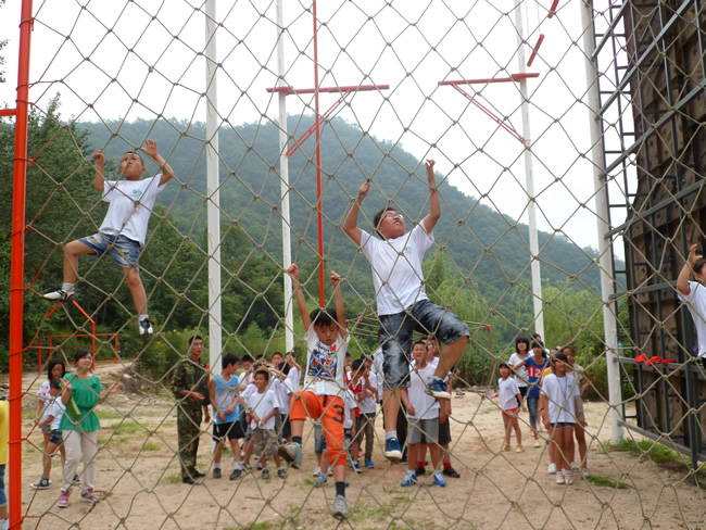 洛阳东方外国语学校特种兵夏令营