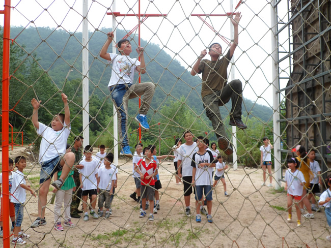 洛阳东方外国语学校特种兵夏令营