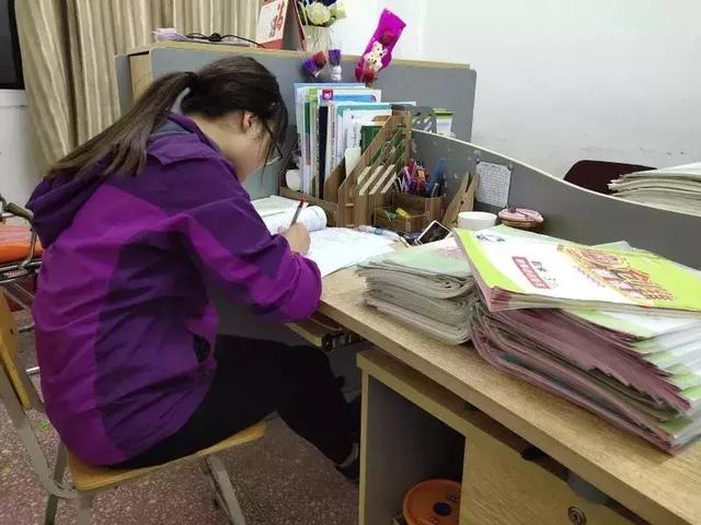 老师们的“夜生活”—东外小学部老师们的秘密 老师们的“夜生活”—东外小学部老师们的秘密