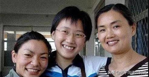 武亦姝被清华录取:那些出类拔萃的孩子,都是拼爹的结果