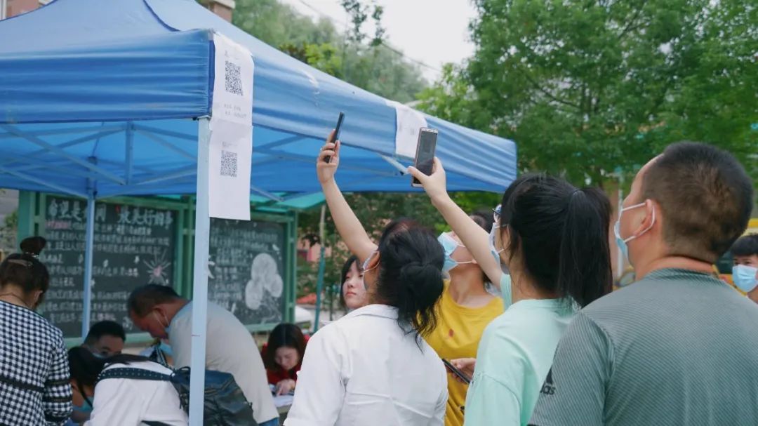 新生报到丨初见倾“新”,很高兴遇见你