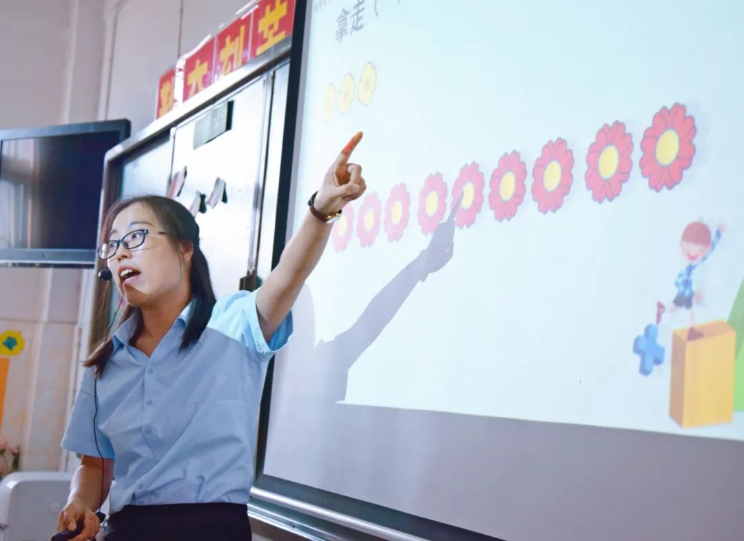 激活自主课堂,点燃研究热情丨东外小学部名师引领课活动纪实