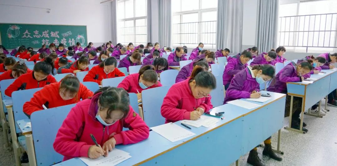 展书法艺术,扬东外文化--洛阳东外教职工书法比赛纪实