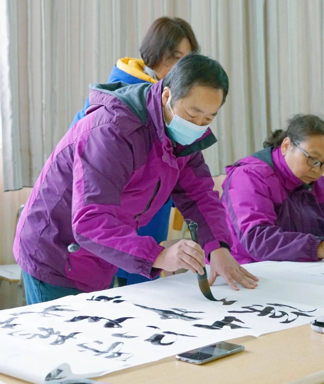 展书法艺术,扬东外文化--洛阳东外教职工书法比赛纪实