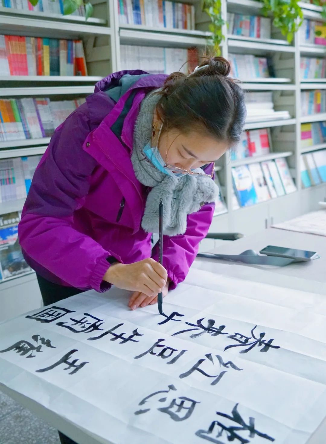 展书法艺术,扬东外文化--洛阳东外教职工书法比赛纪实