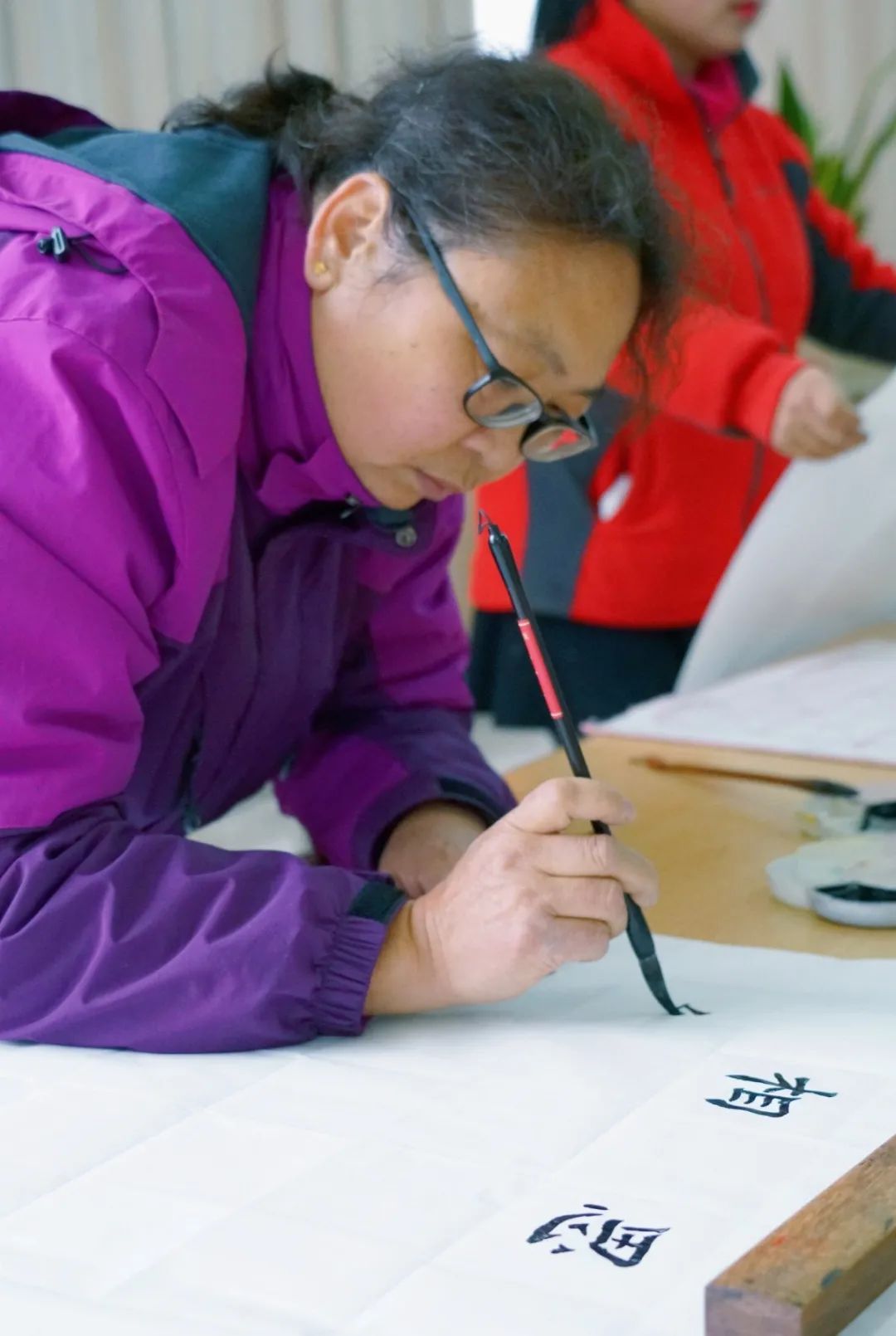 展书法艺术,扬东外文化--洛阳东外教职工书法比赛纪实