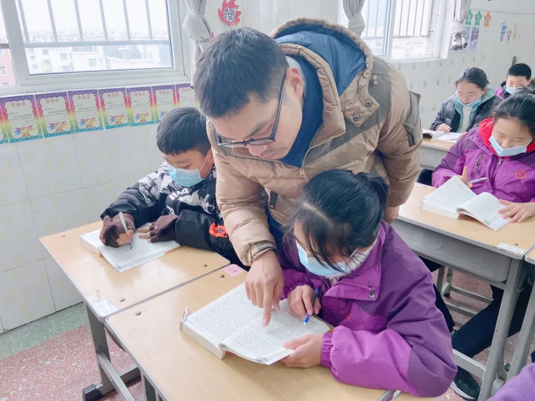 师生共读一本书——洛阳东外小学部“满天星”阅读计划
