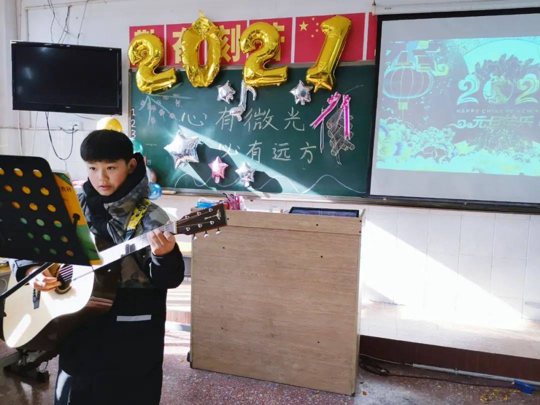 「心有家国,情系东外 」洛阳东外元旦文艺汇演圆满落幕
