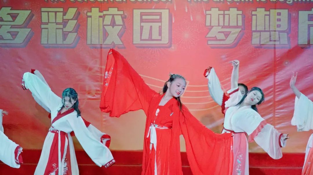 「心有家国,情系东外 」洛阳东外元旦文艺汇演圆满落幕