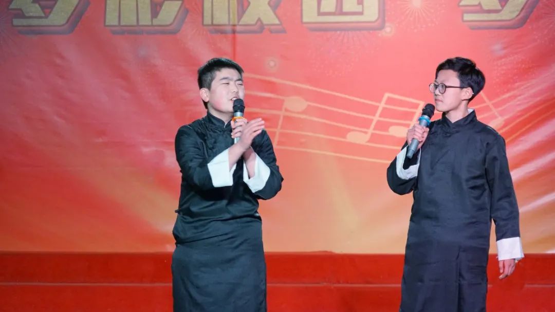 「心有家国,情系东外 」洛阳东外元旦文艺汇演圆满落幕