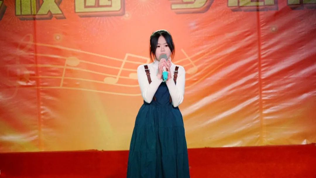 「心有家国,情系东外 」洛阳东外元旦文艺汇演圆满落幕