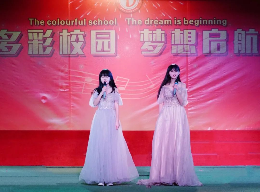 「心有家国,情系东外 」洛阳东外元旦文艺汇演圆满落幕