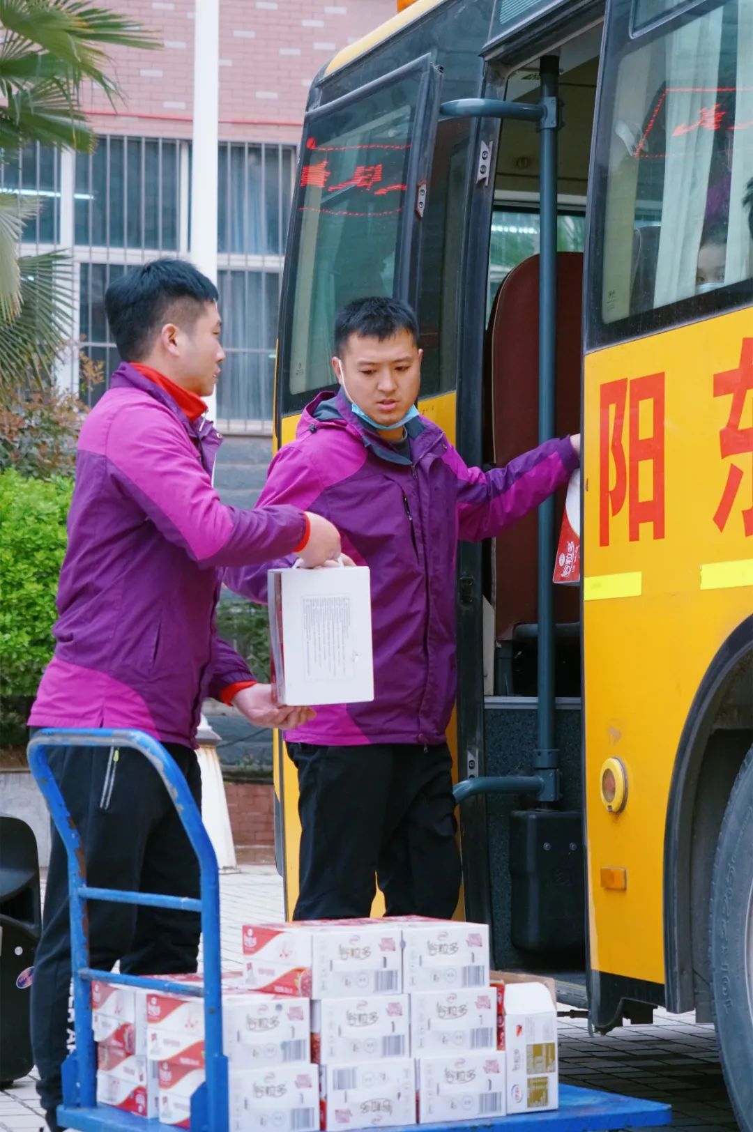遇见春天 感受牧场生命能量—洛阳东外小学部研学系列活动(二)