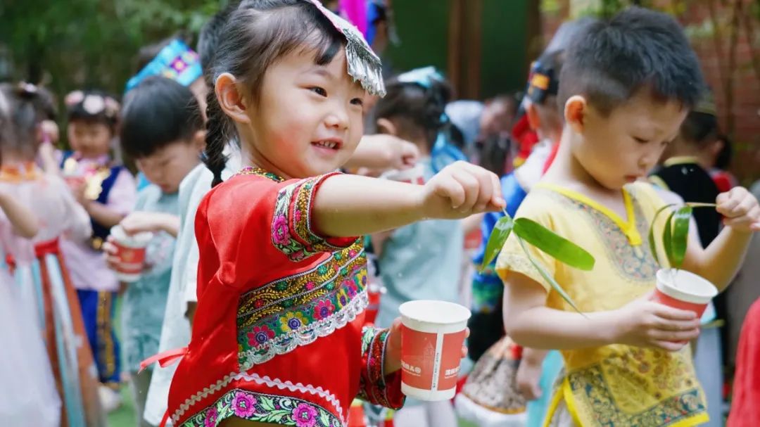 洛阳东方外国语幼儿园献礼建党一百年暨六一民族大联欢活动