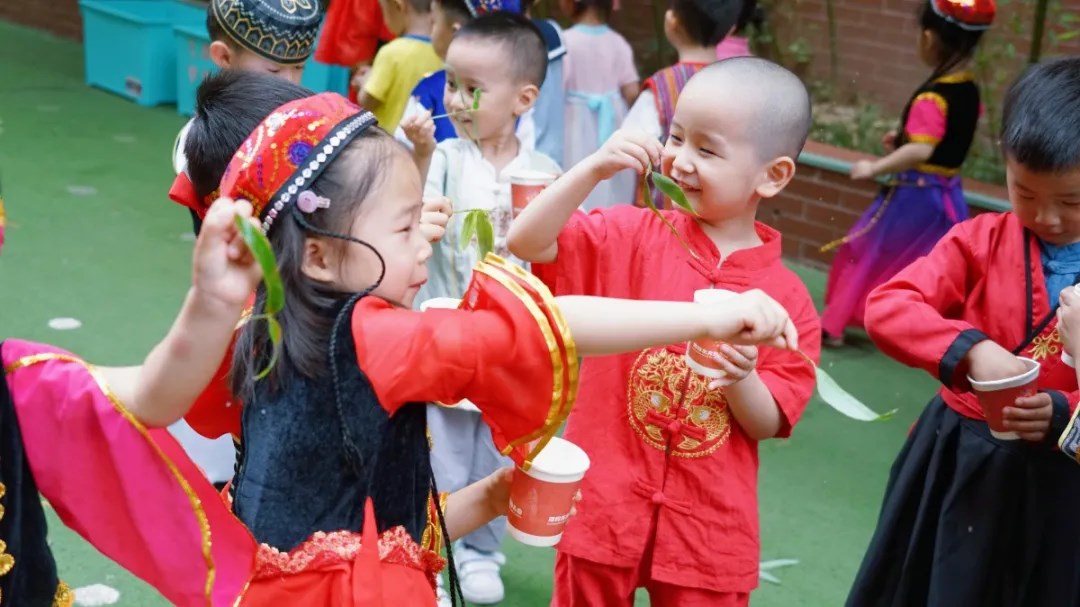 洛阳东方外国语幼儿园献礼建党一百年暨六一民族大联欢活动