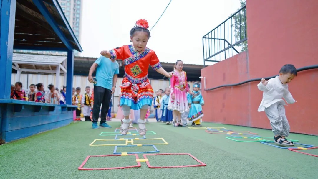 洛阳东方外国语幼儿园献礼建党一百年暨六一民族大联欢活动