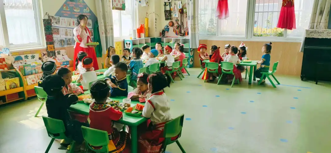 洛阳东方外国语幼儿园献礼建党一百年暨六一民族大联欢活动