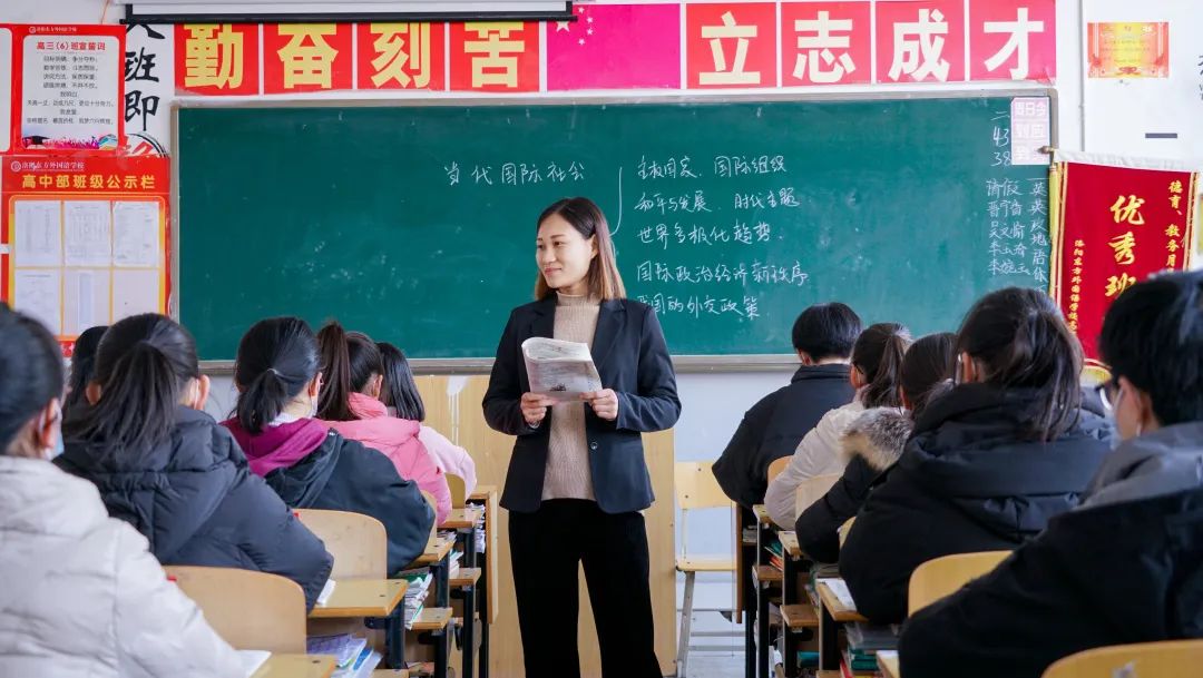 制度为纲,让人必须做;文化铸魂,让人主动做