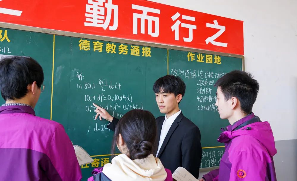 制度为纲,让人必须做;文化铸魂,让人主动做