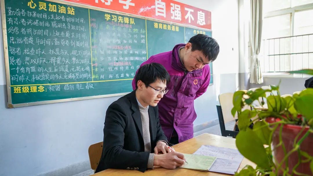制度为纲,让人必须做;文化铸魂,让人主动做