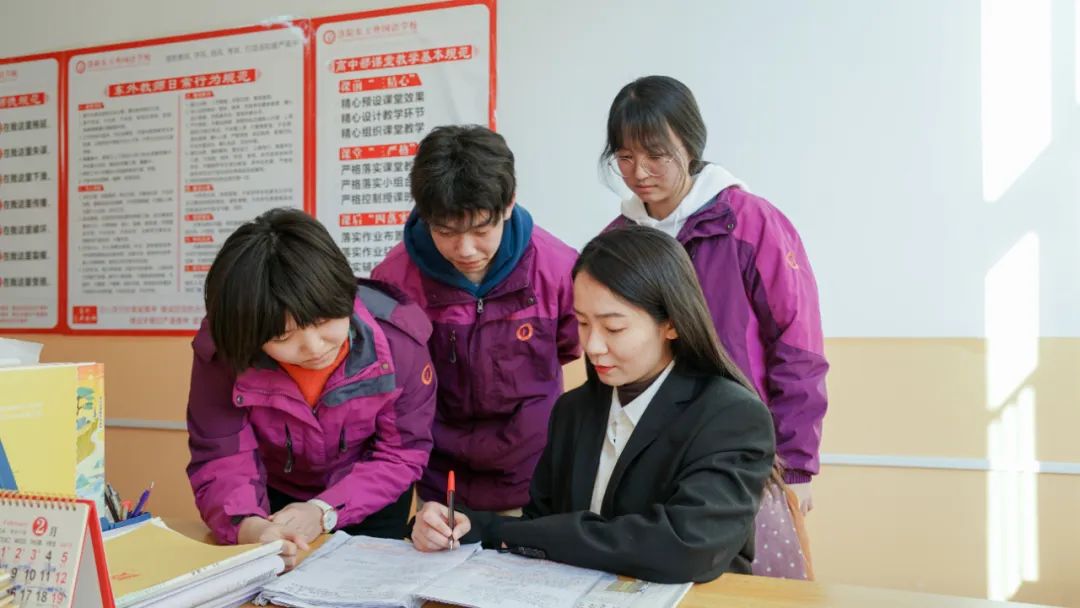 制度为纲,让人必须做;文化铸魂,让人主动做