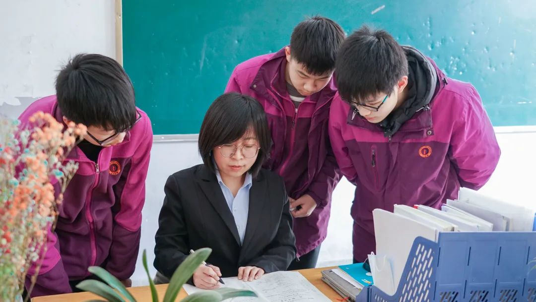 制度为纲,让人必须做;文化铸魂,让人主动做