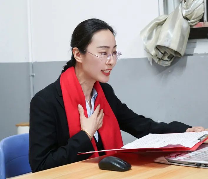 心存凌云志,一起向未来丨洛阳东外2022中考线上百日冲刺誓师大会