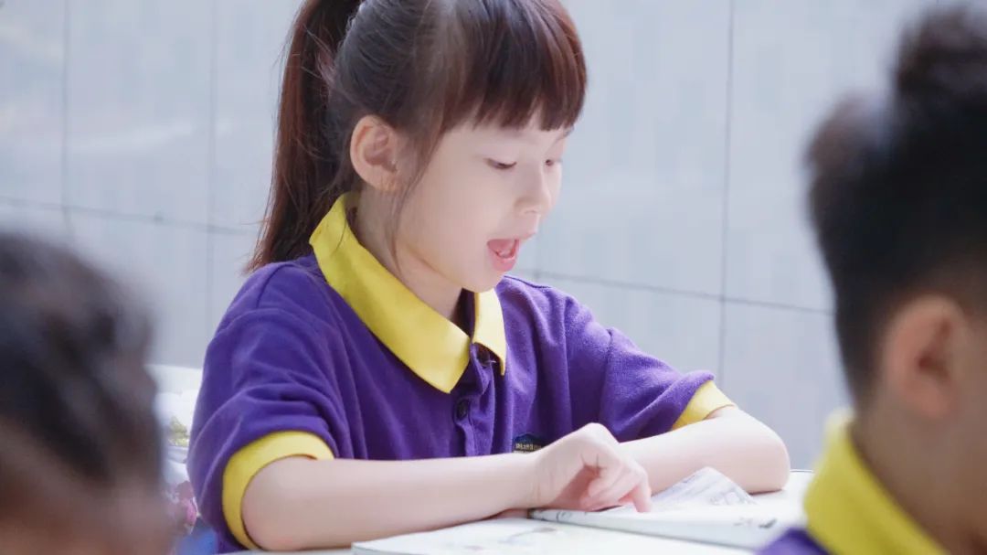 书香陪伴,传递智慧丨洛阳东外小学部书香校园系列活动