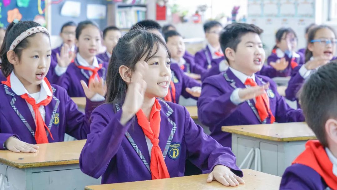 「寓教于乐 巧学古诗」东外小学部巧借扑克牌玩转古诗词系列活动